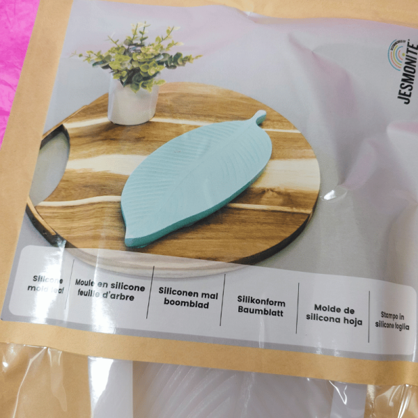 Silikonform schmales Baumblatt  /  29 cm x 11,5 cm x 1,5 cm